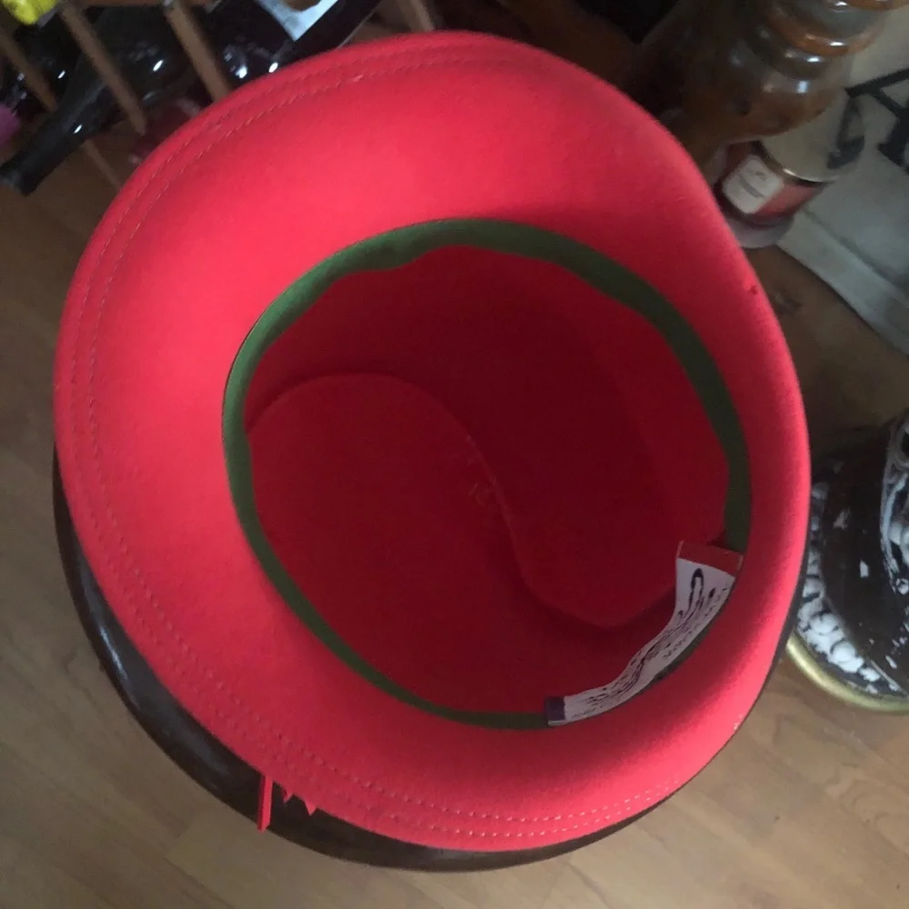 Vintage Red Wool Hat ~ MR. JOHN CLASSIC - Picture 6 of 14